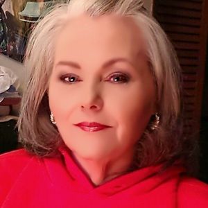 Meet your Posher, Carol